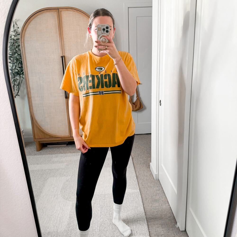 NFL Green‎ Bay Packers Gold Yellow T-shirt - Picture 8 of 8